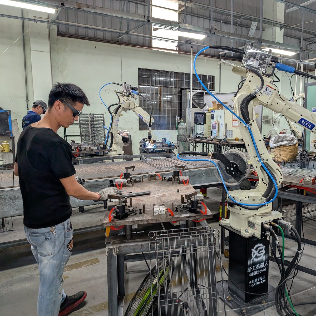 Vietnam Factory Robot arm 3